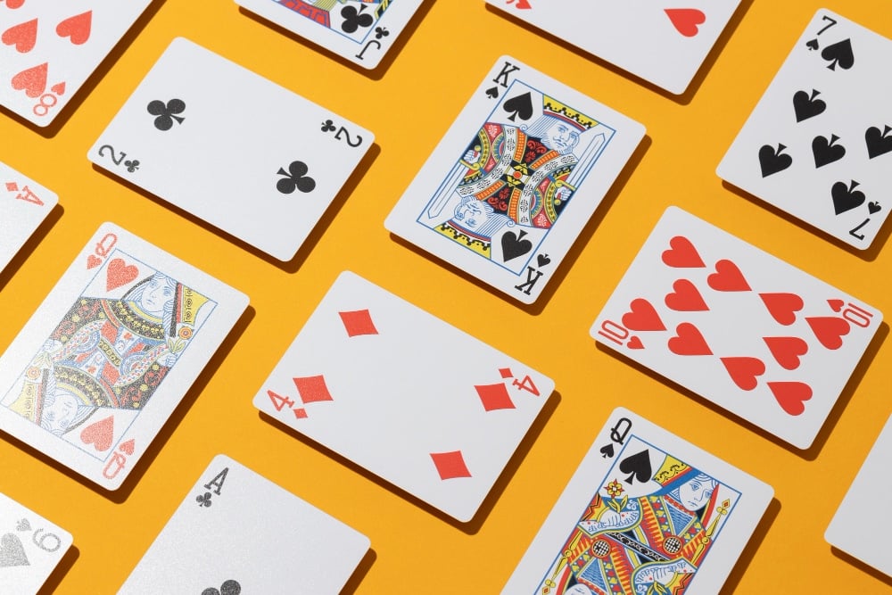 casino-cards-yellow-background