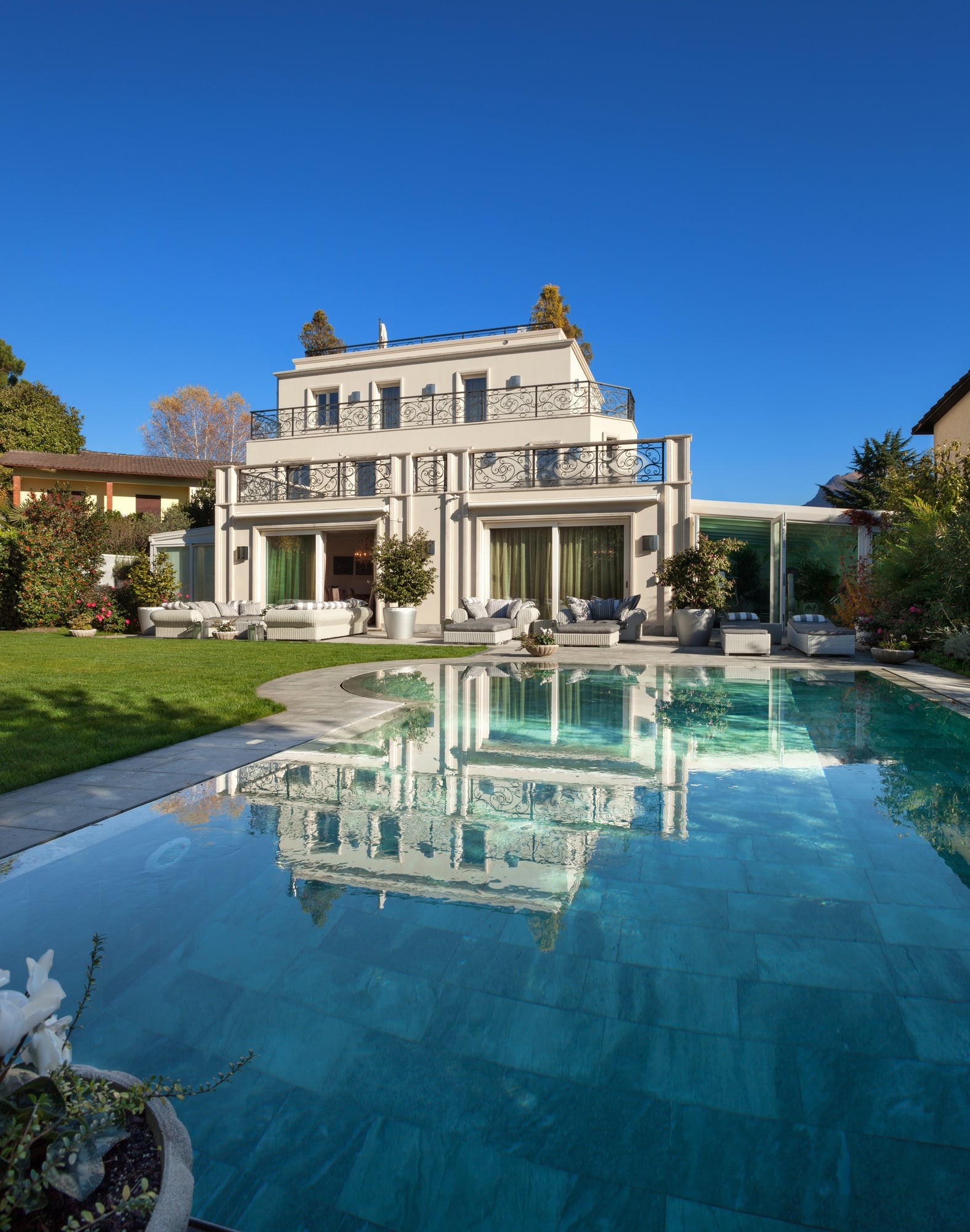 What make a home a luxury home?