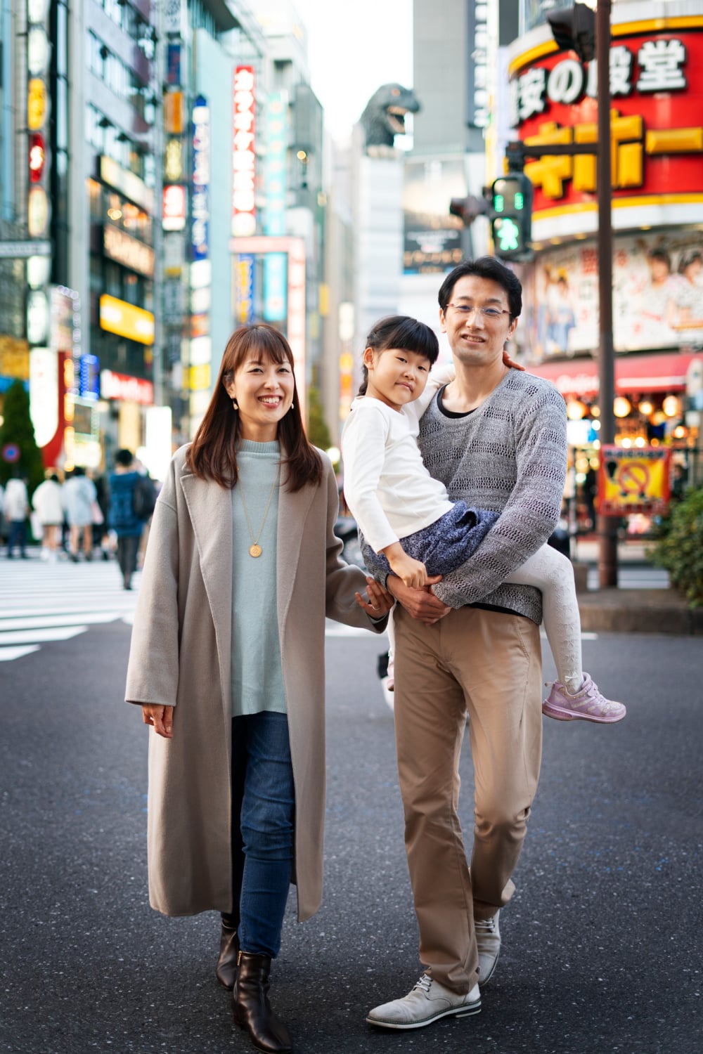 Wondering how to say "Dad" in Korean? We've got you covered with this quick and easy guide