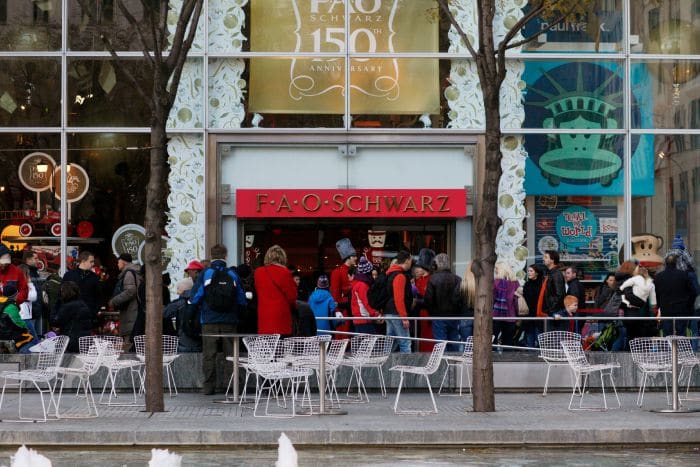 fao schwarz  Family Activities in NYC