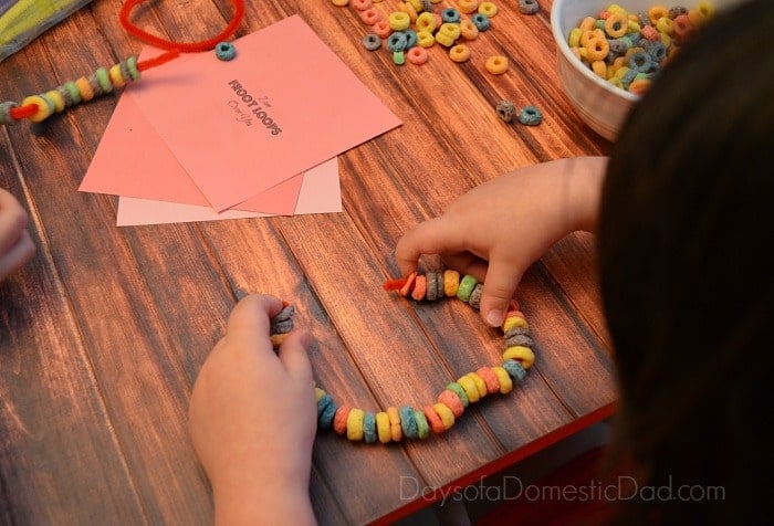 Froot Loops Over You Craft for toddlers #cerealandmilk Froot Loops Over You
