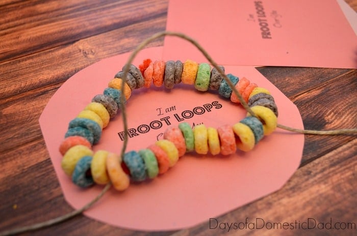Froot Loops Over You Craft for toddlers #cerealandmilk Froot Loops Over You Craft #cerealandmilk