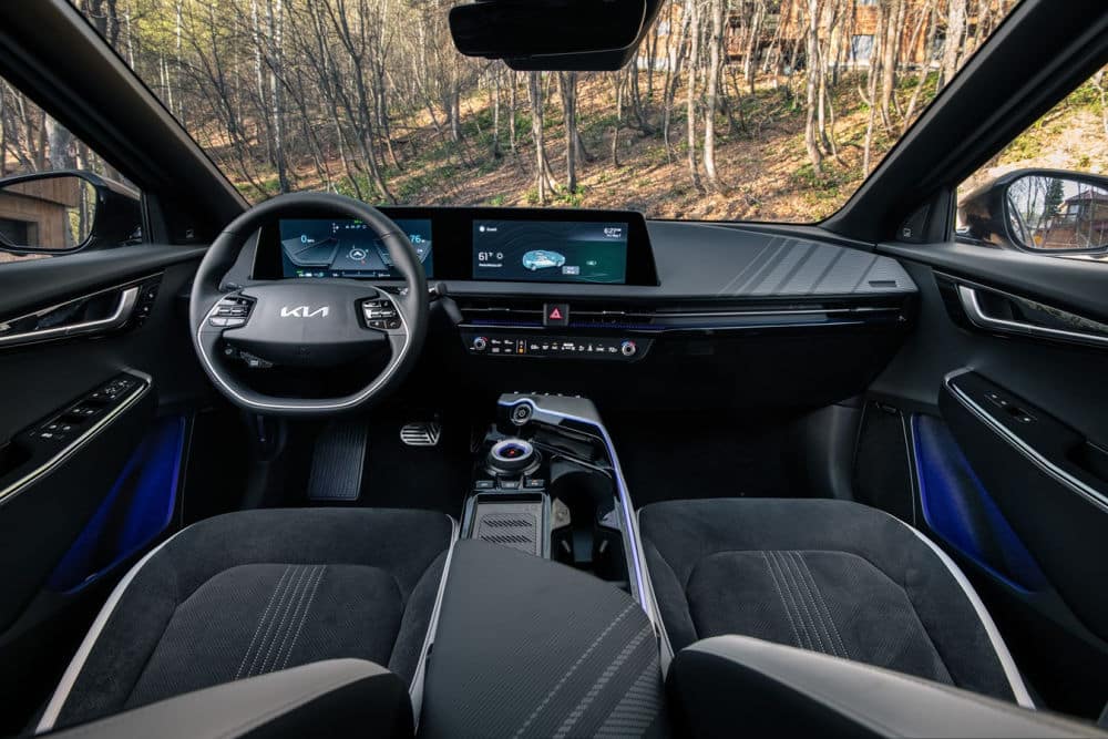 2022 EV6 Front Dash