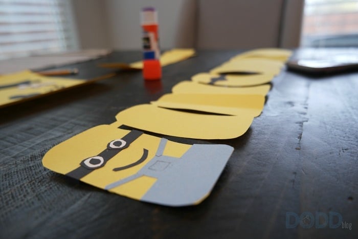 Minions Christmas Garland