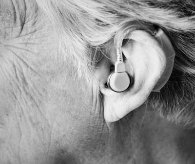 This guide will help hearing aid shoppers select the correct model according to their needs for hearing restoration and budge