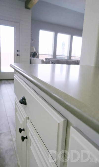 clean quartz countertops