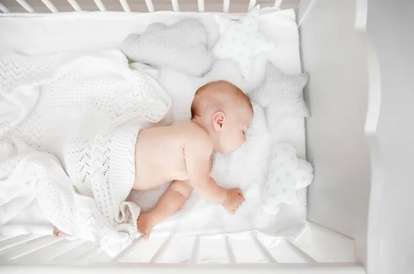 Do You Really Need a Crib Mobile for Your Newborn?