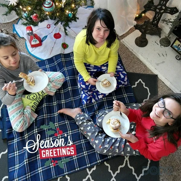 Christmas Morning Cinnamon Rolls