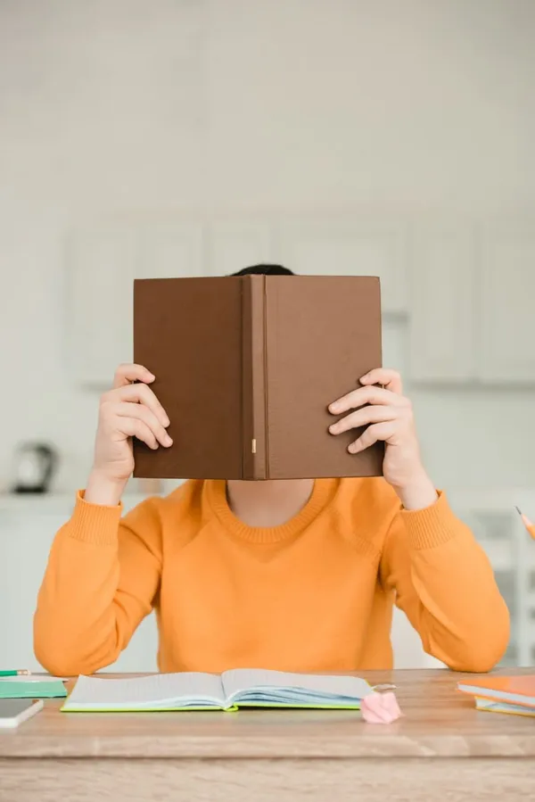 6 Habits of Strong Readers