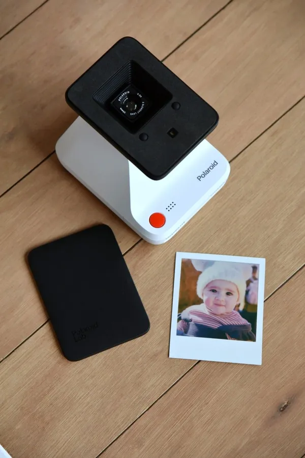 Print Your Smartphone Photos on Polaroid Lab