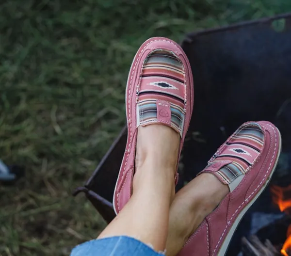 Ariat Footwear: A Blend of Fashion and Functionality