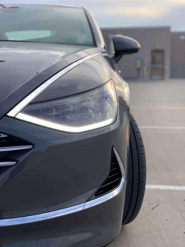 The Sonata Hybrid Has a Solar Roof