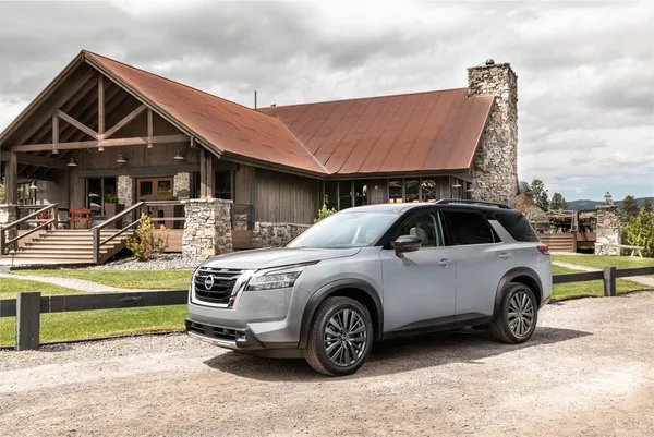 2022 Nissan Pathfinder with ProPILOT Assist