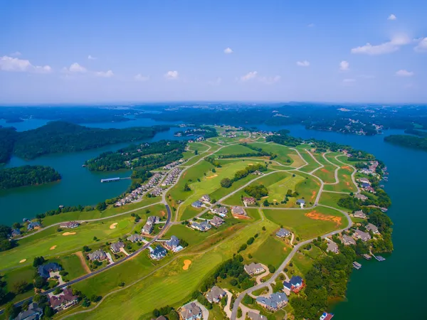 Why Rarity Bay in Tennessee Is Becoming a Top Retirement Destination