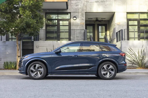 2025 Audi Q6 e-tron: A New Era of Electric Performance