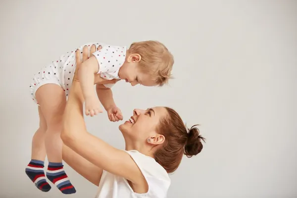 10 Tips for Finding the Best Babysitter for Your Kids