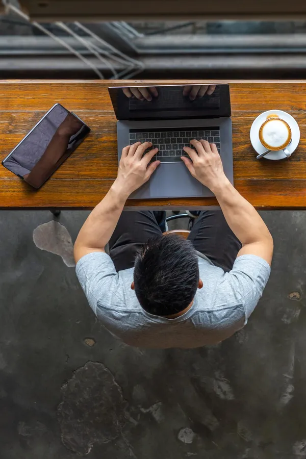 The Hidden Costs of Unreliable Internet on Productivity and Revenue