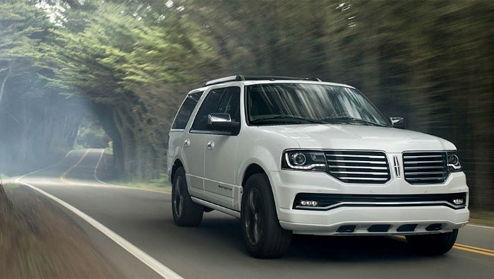 Redesigned Ride, Comfort and Technology Make Up New 2016 Lincoln Navigator