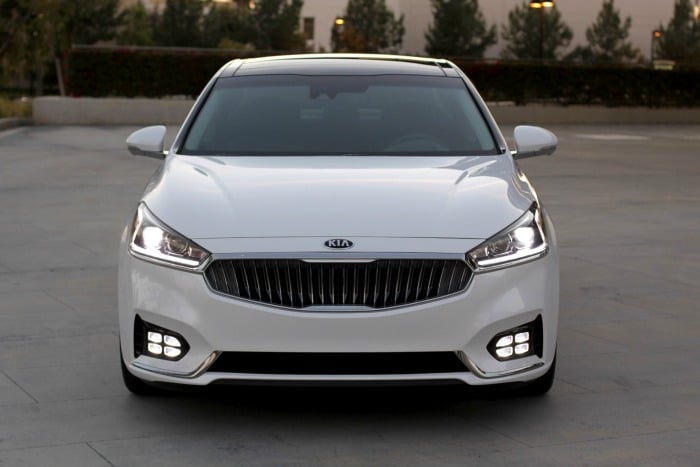 5 Features That Make The 2017 Kia Cadenza a Great Family Vehicle