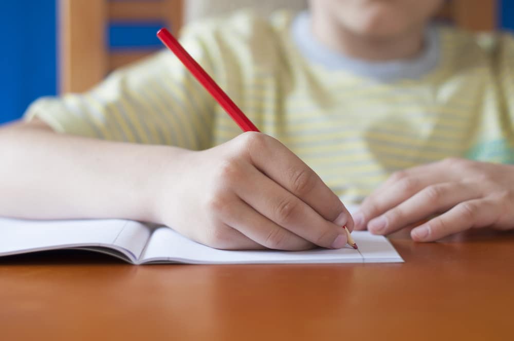 How to Teach Your Kids to Write Letters?