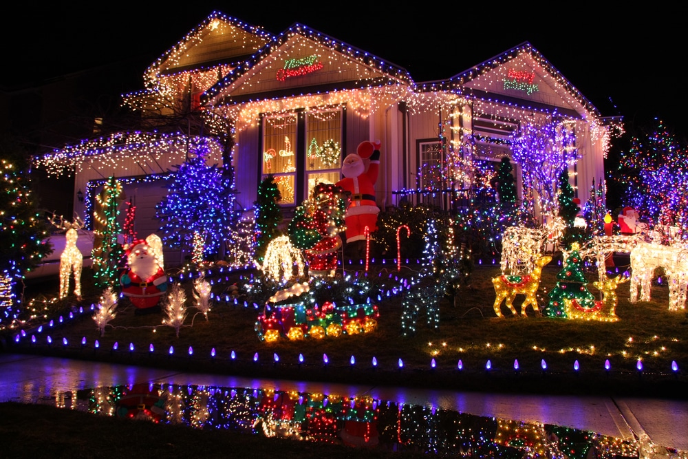 , How To Decorate A Home During Holiday Seasons? – Top Ideas, Days of a Domestic Dad