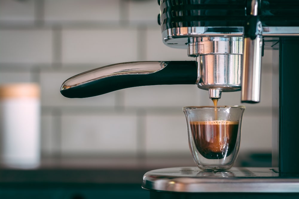Employee Motivation: Kickstarting the Workday with Office Coffee