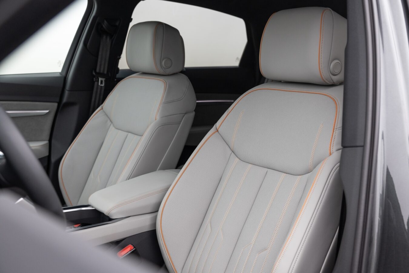Audi Q8 Sportback E-Tron Prestige, Luxury Meets Versatility: 2024 Audi Q8 Sportback E-Tron Prestige, Days of a Domestic Dad