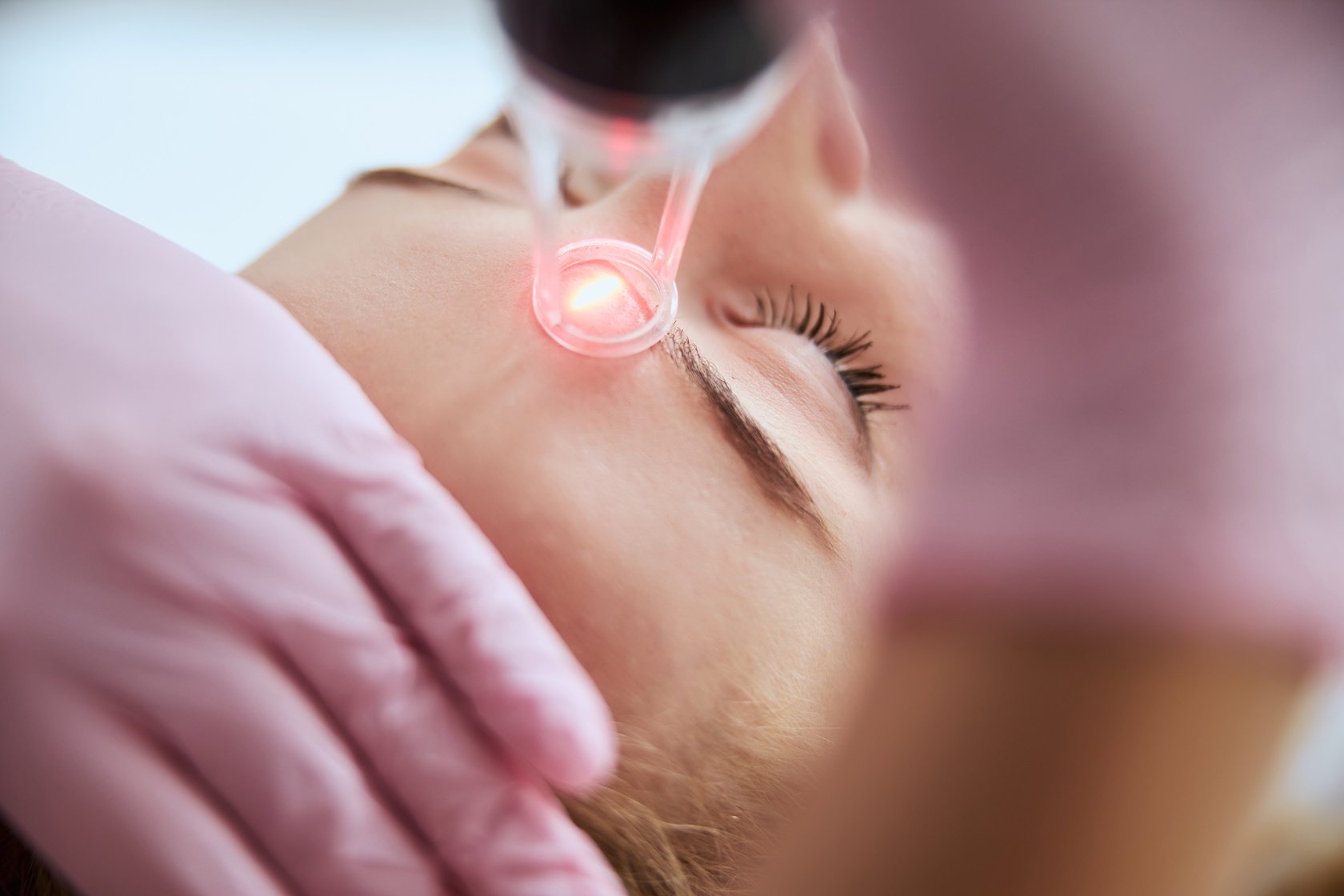 Understanding the Role of Aesthetic Clinics in Skin Health